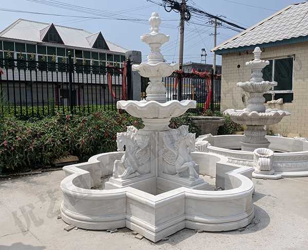 欧式风格多层白马组合简约流水石雕景观喷泉