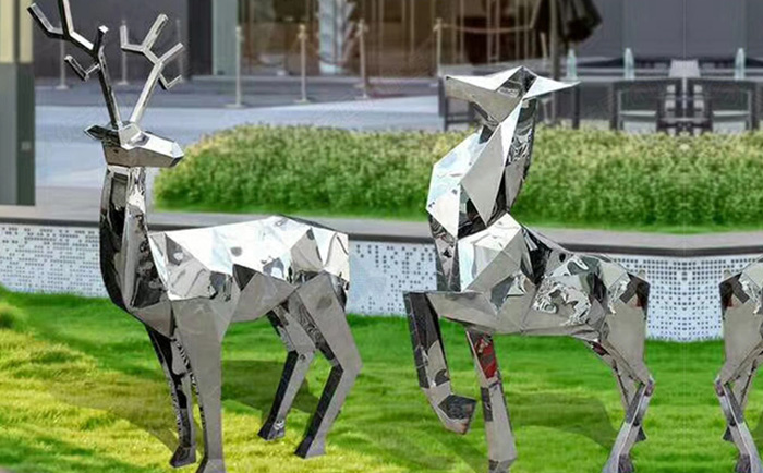 不锈钢几何鹿雕塑