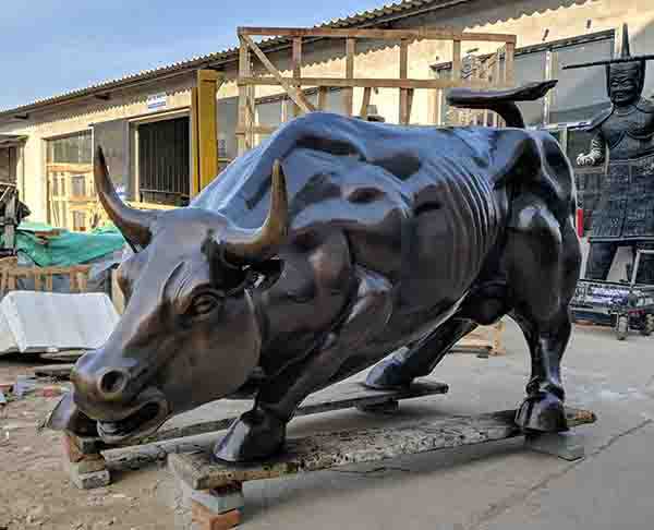 室外大型华尔街铜牛雕塑