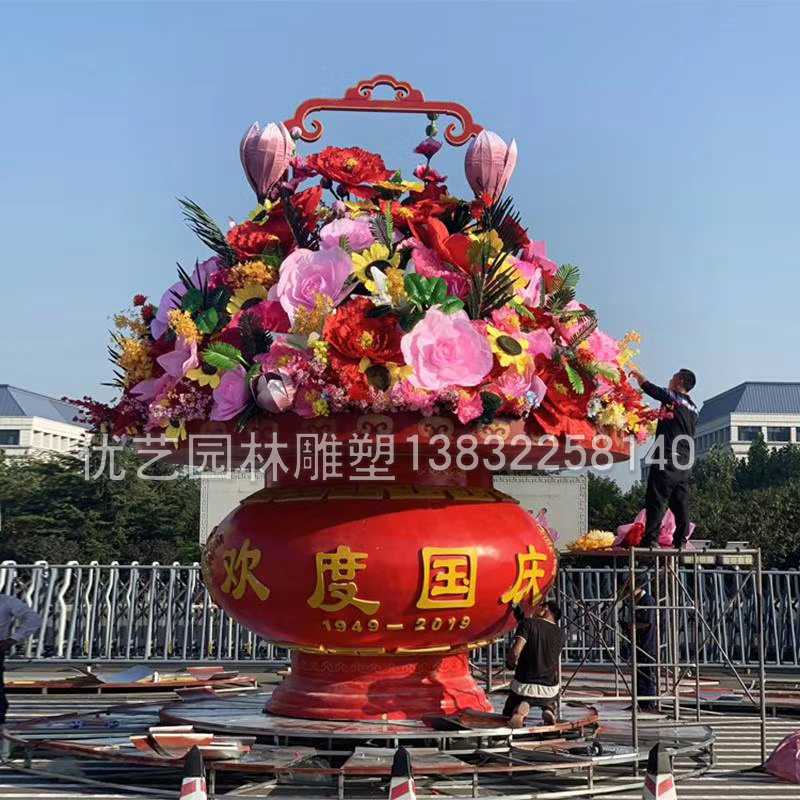 大型不锈钢景观雕塑