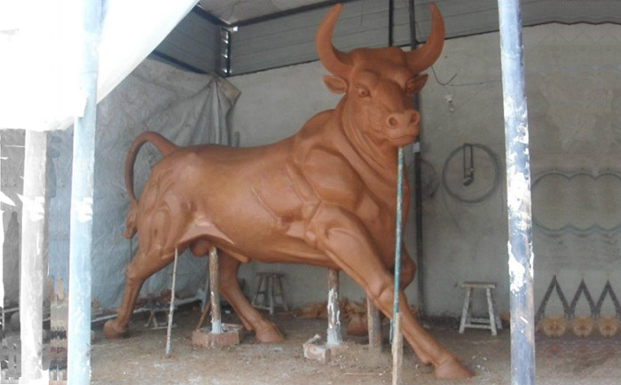 铜牛雕塑泥膜